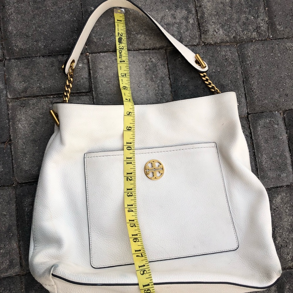 Chelsea Chain Leather Hobo TORY BURCH - Picture 8 of 8